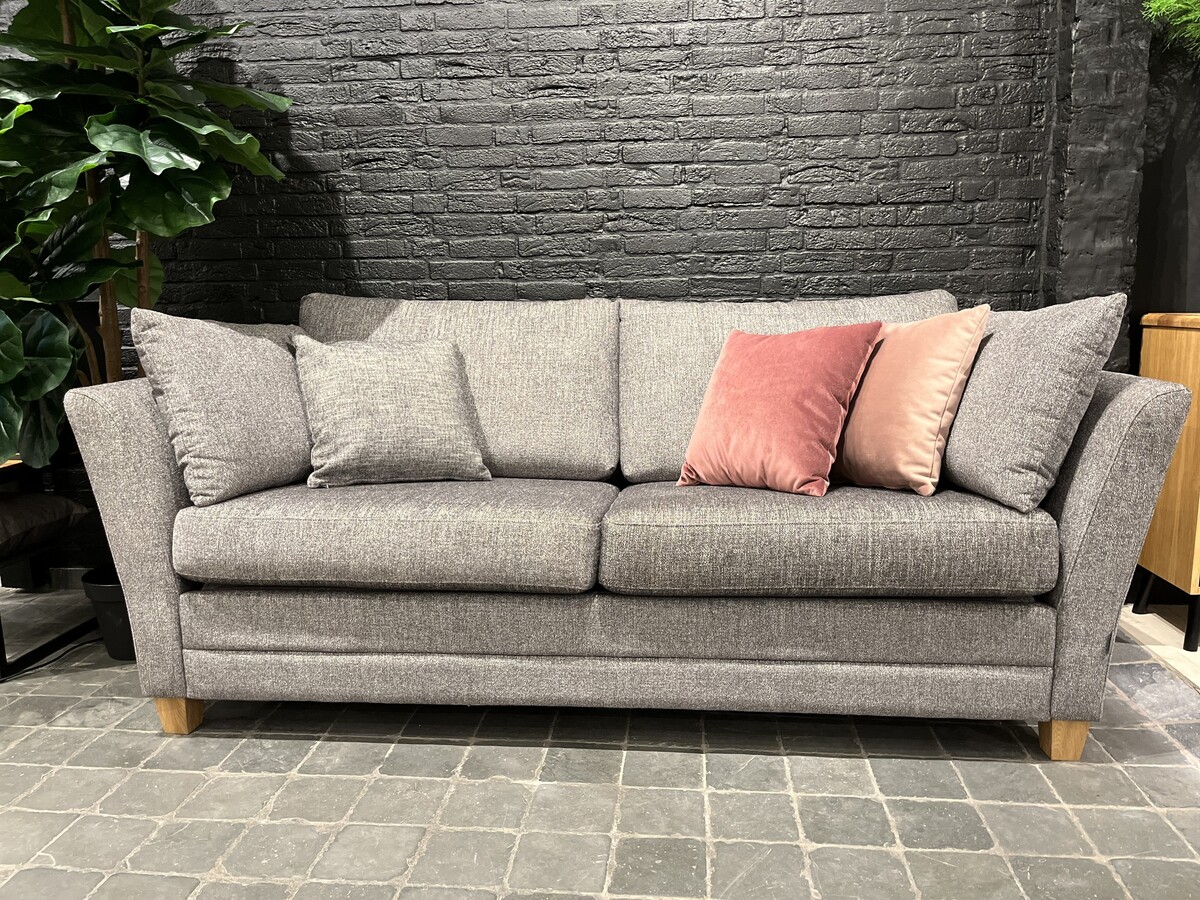 Sofa z funkcją spania. Rozkładana sofa.