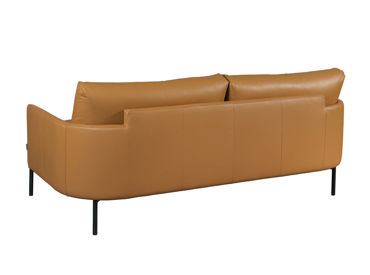 Sofa Ravel w naturalnej brązowej skórze, smukłe metalowe nogi, nowoczesny design, oferowana w szerokiej gamie tkanin i skór 